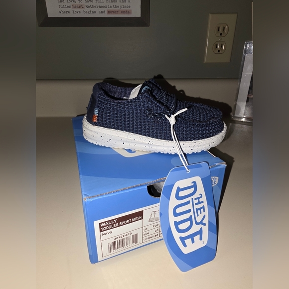 Hey Dude Navy Toddler Wally Sox Size 7 - Picture 1 of 6